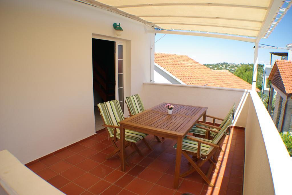 Apartments Vilma Murter Exterior foto